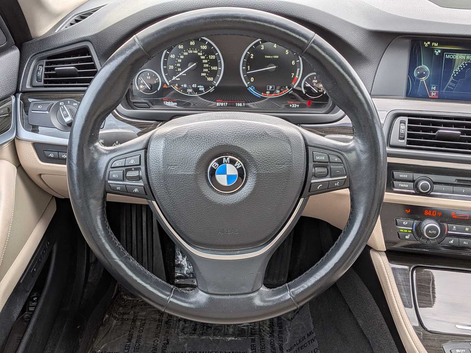 Thumbnail: 2013 BMW 5 Series - 23