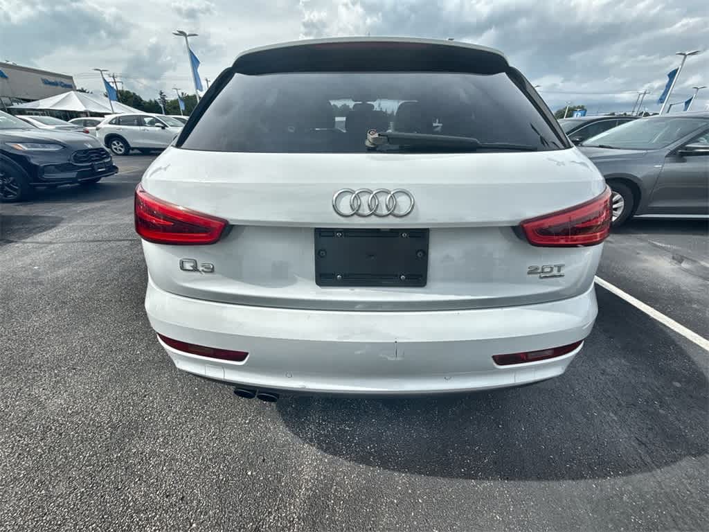 Thumbnail: 2015 Audi Q3 - 11