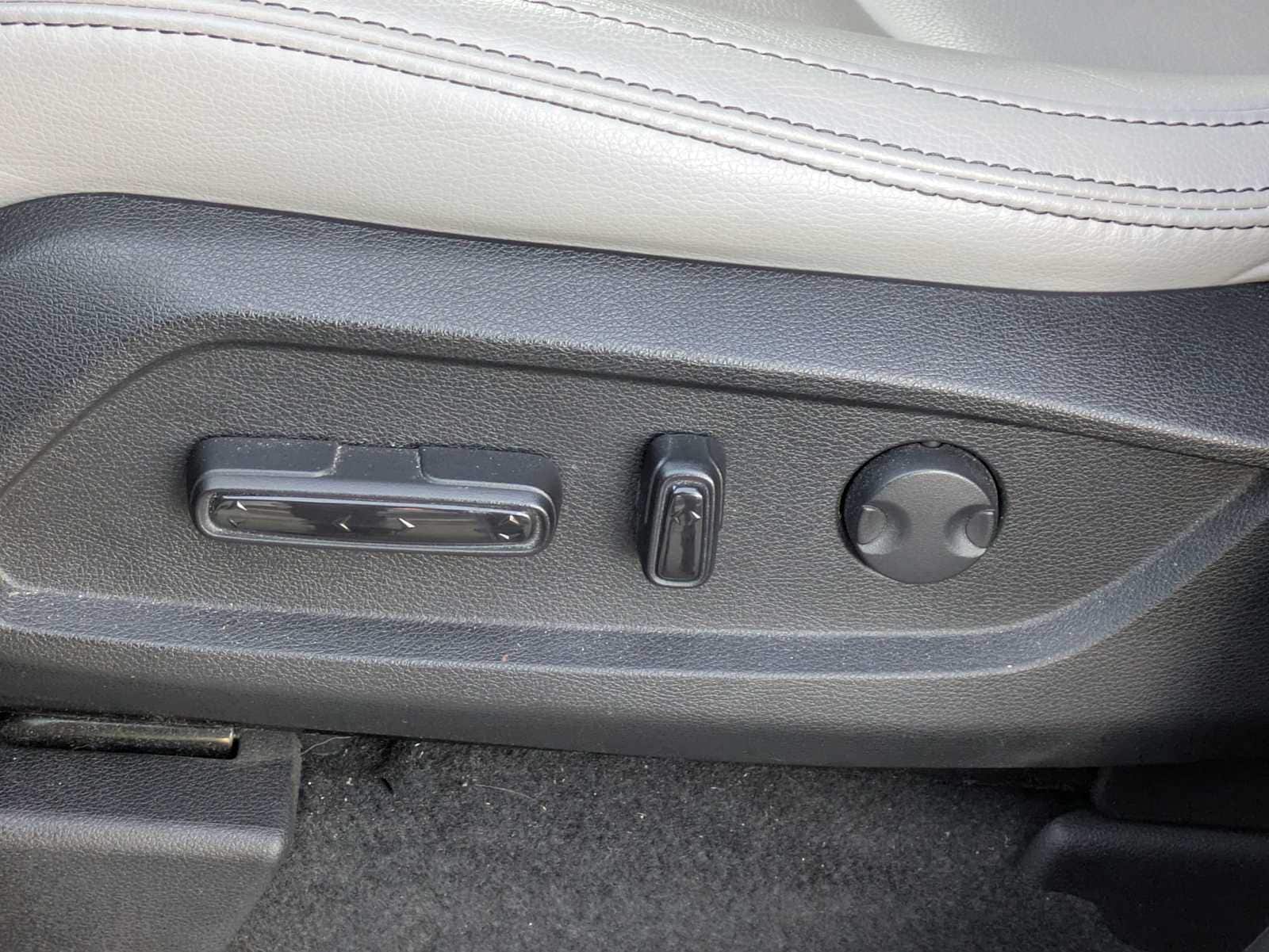 Thumbnail: 2023 Honda Pilot - 15