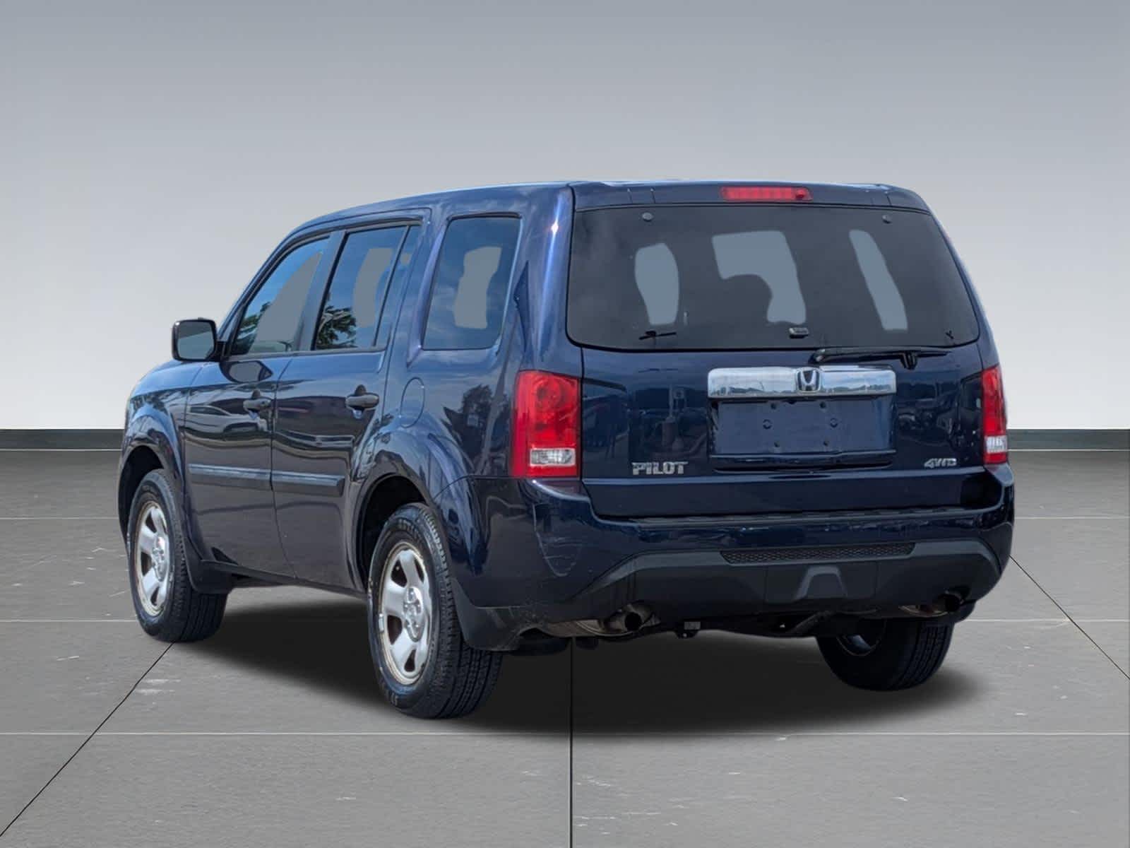 Thumbnail: 2015 Honda Pilot - 3