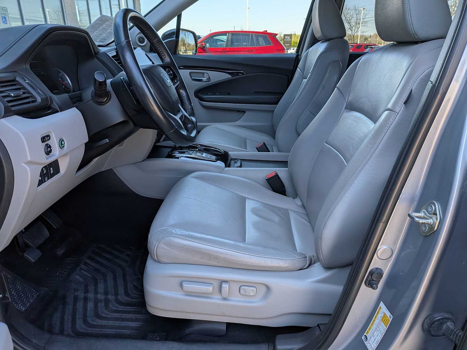 Thumbnail: 2020 Honda Pilot - 14