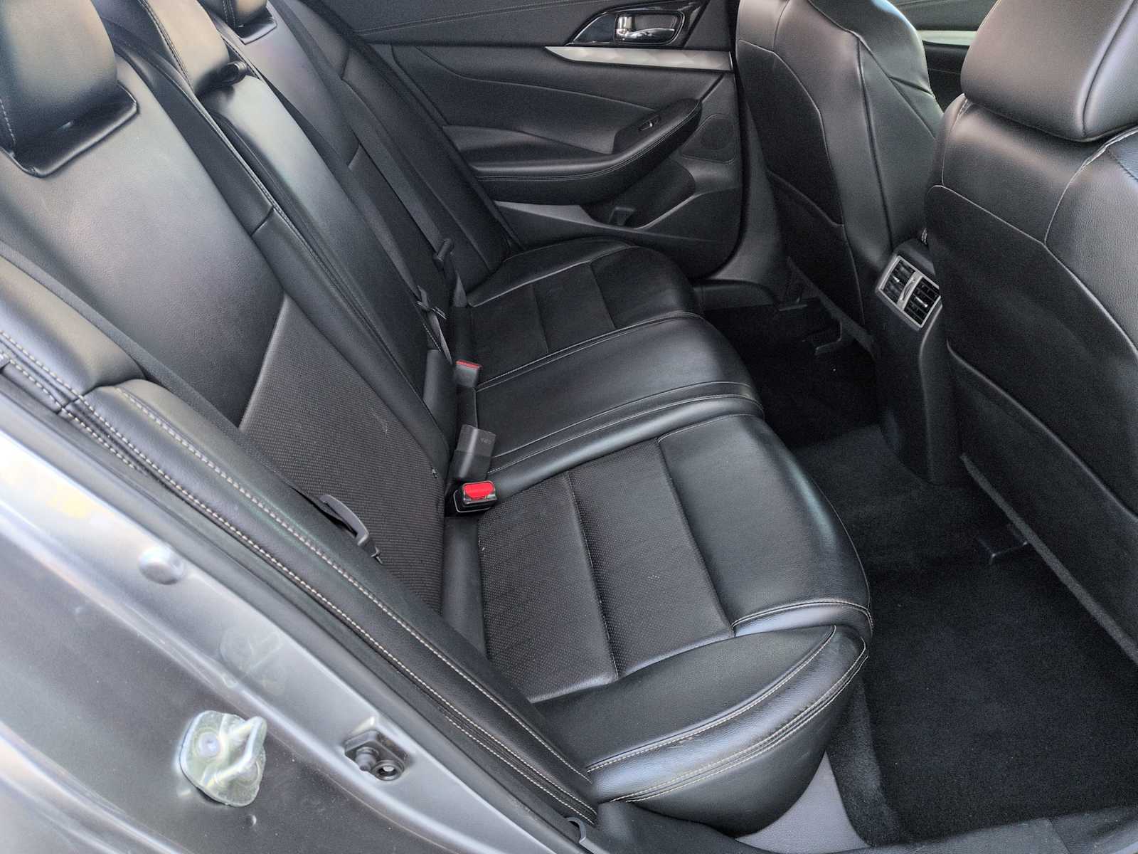 Thumbnail: 2021 Nissan Maxima - 17