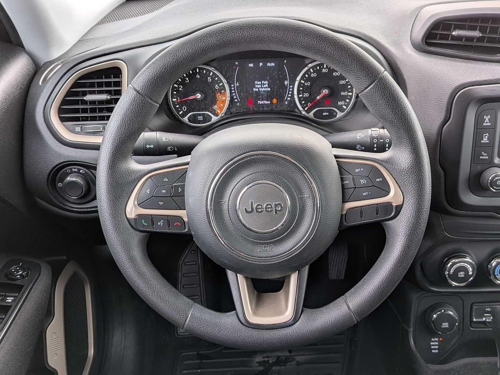 Thumbnail: 2017 Jeep Renegade - 20