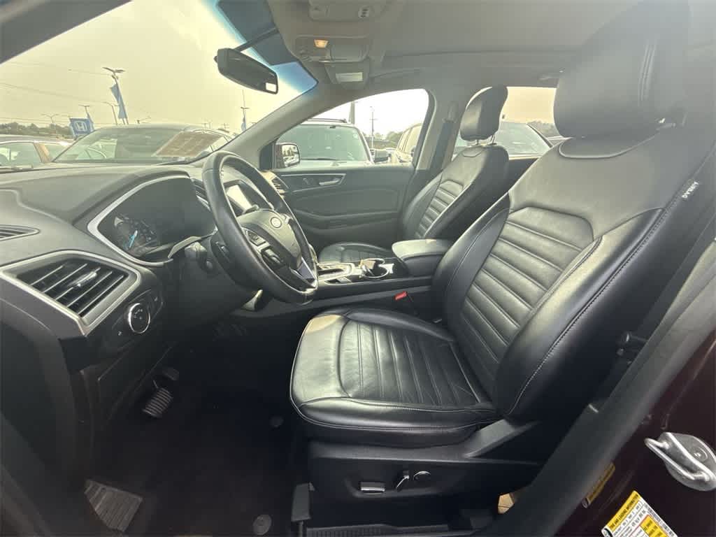 Thumbnail: 2018 Ford Edge - 2