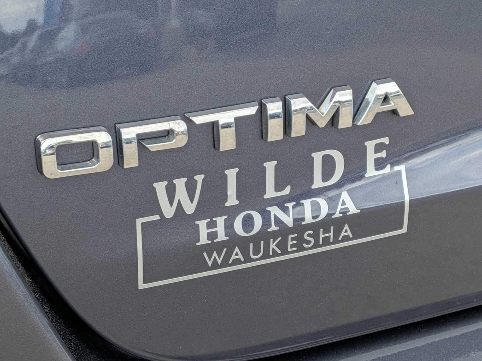 Thumbnail: 2015 Kia Optima - 12