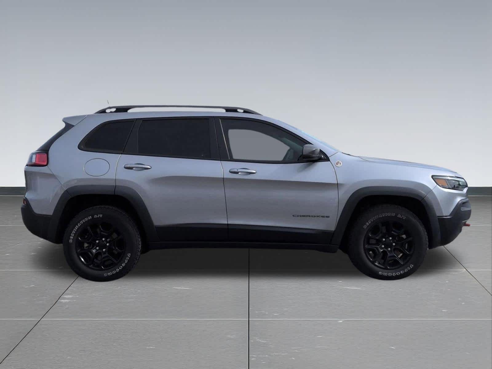 Thumbnail: 2021 Jeep Cherokee - 7