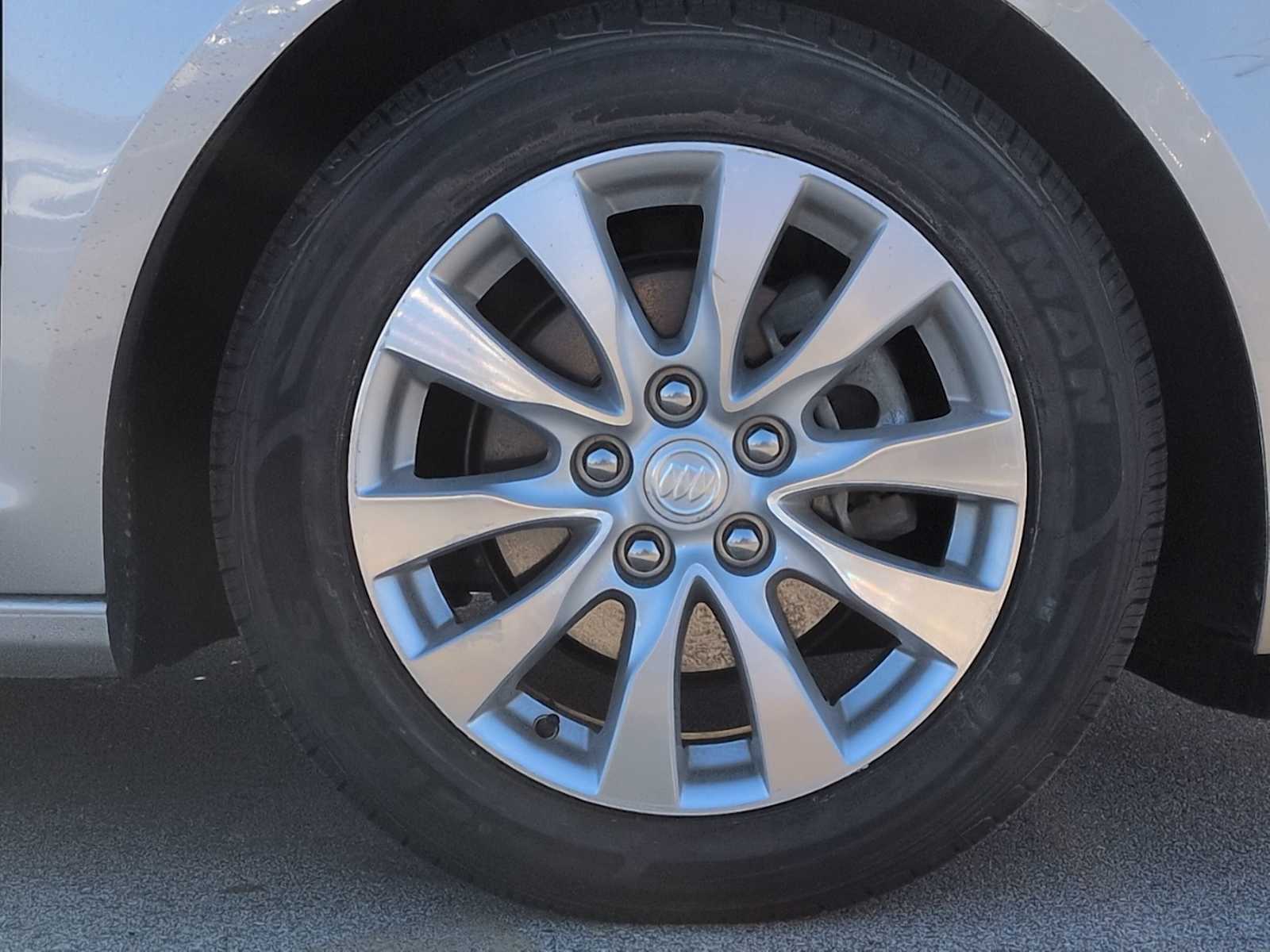 Thumbnail: 2015 Buick LaCrosse - 14