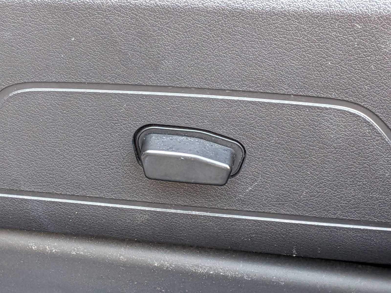 Thumbnail: 2017 Jeep Compass - 16