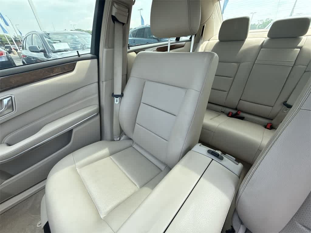 Thumbnail: 2015 Mercedes-Benz E-Class - 20