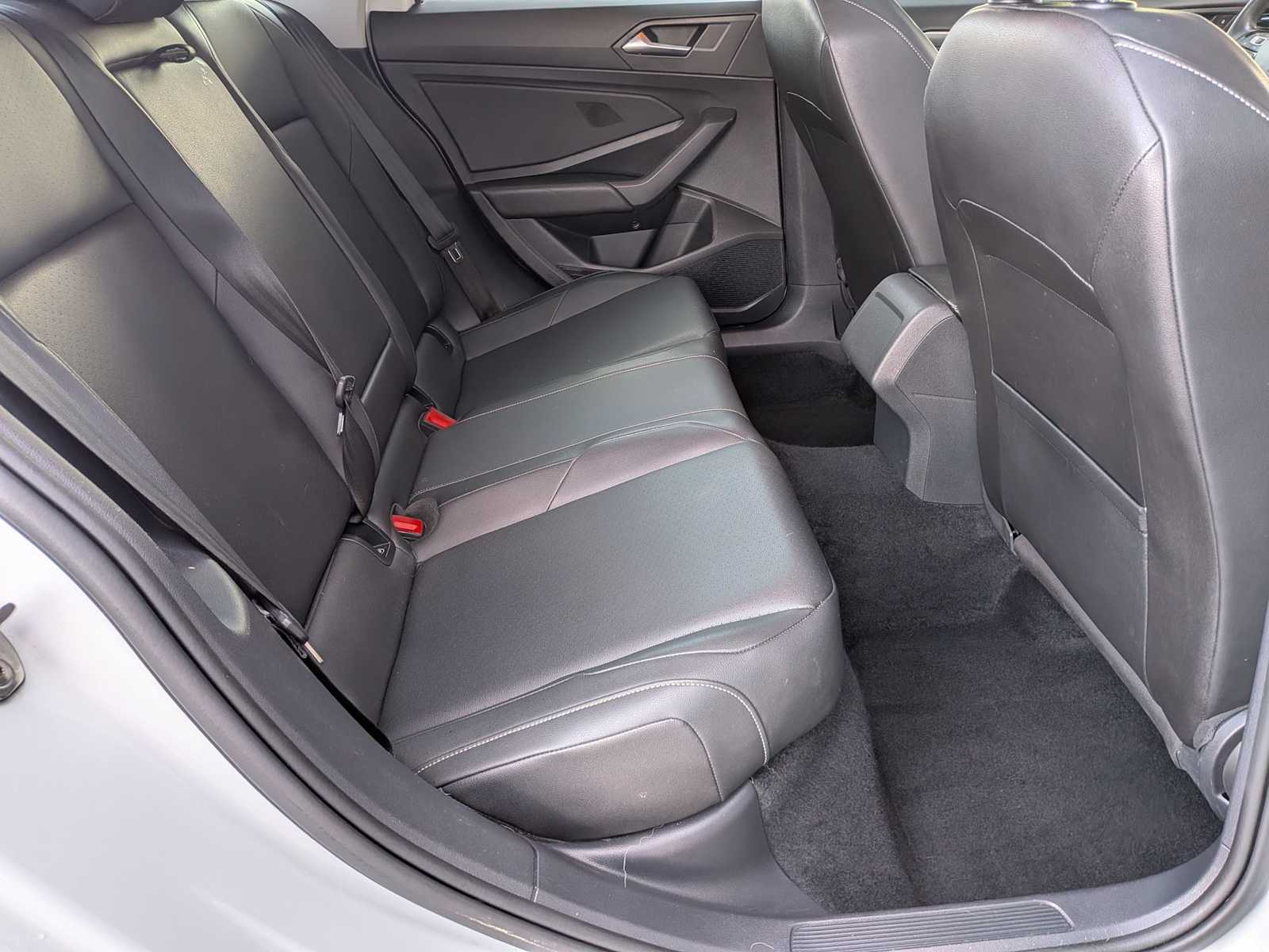 Thumbnail: 2019 Volkswagen Jetta - 19