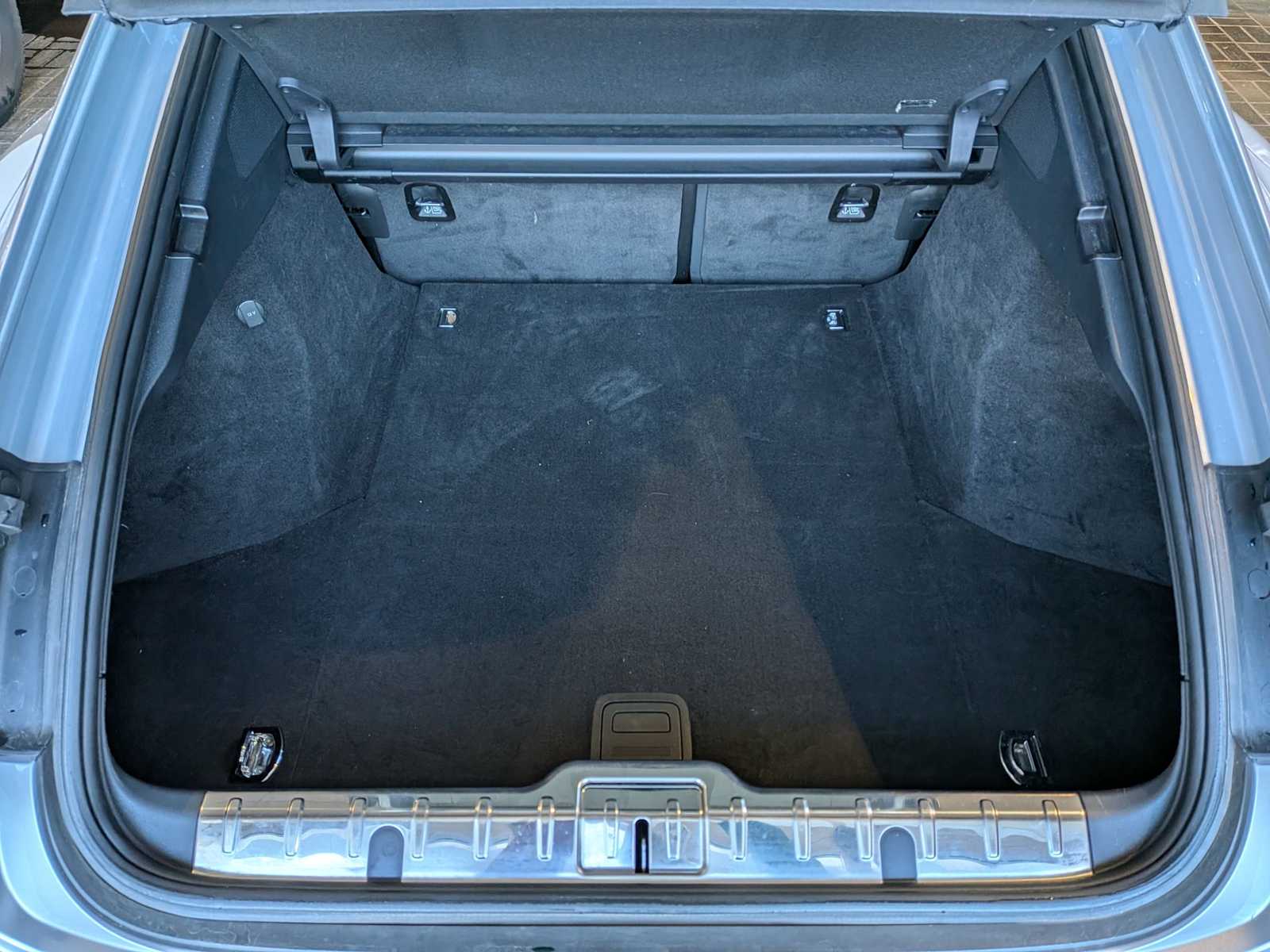 Thumbnail: 2017 Porsche Panamera - 33