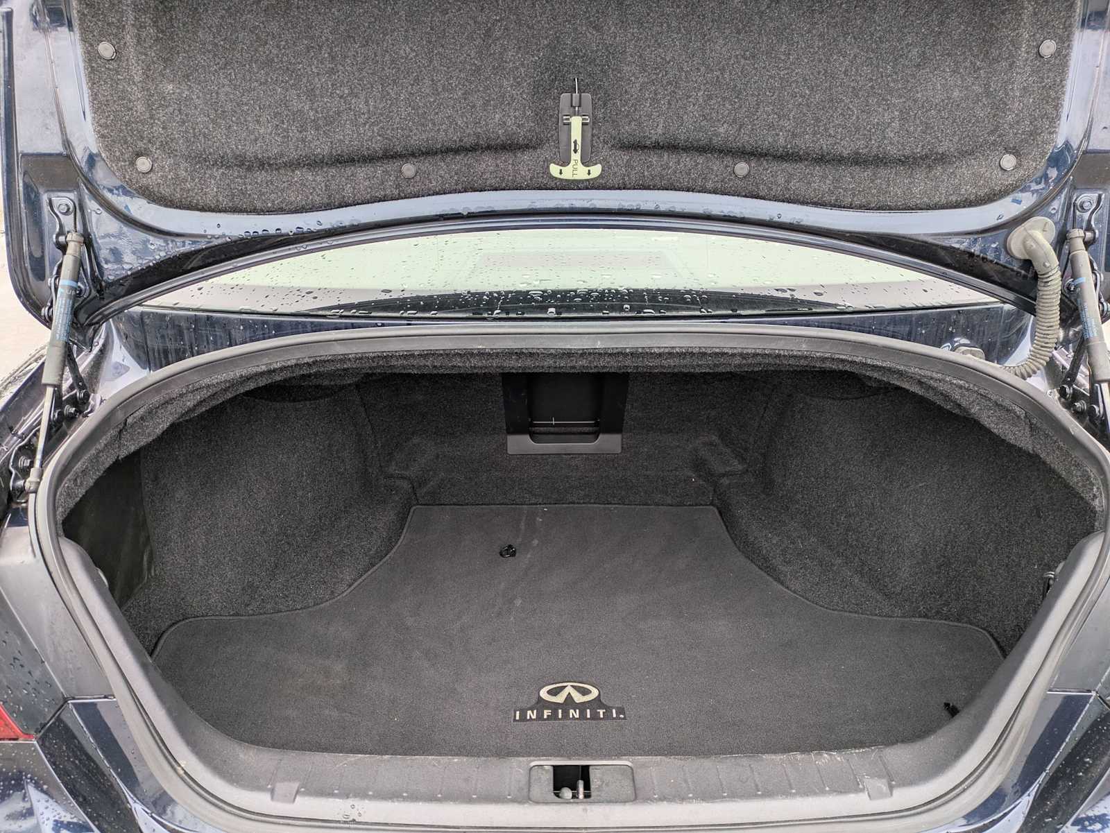 Thumbnail: 2016 INFINITI Q70 - 34