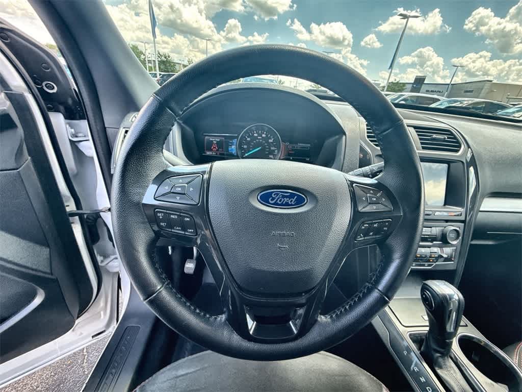 Thumbnail: 2018 Ford Explorer - 23