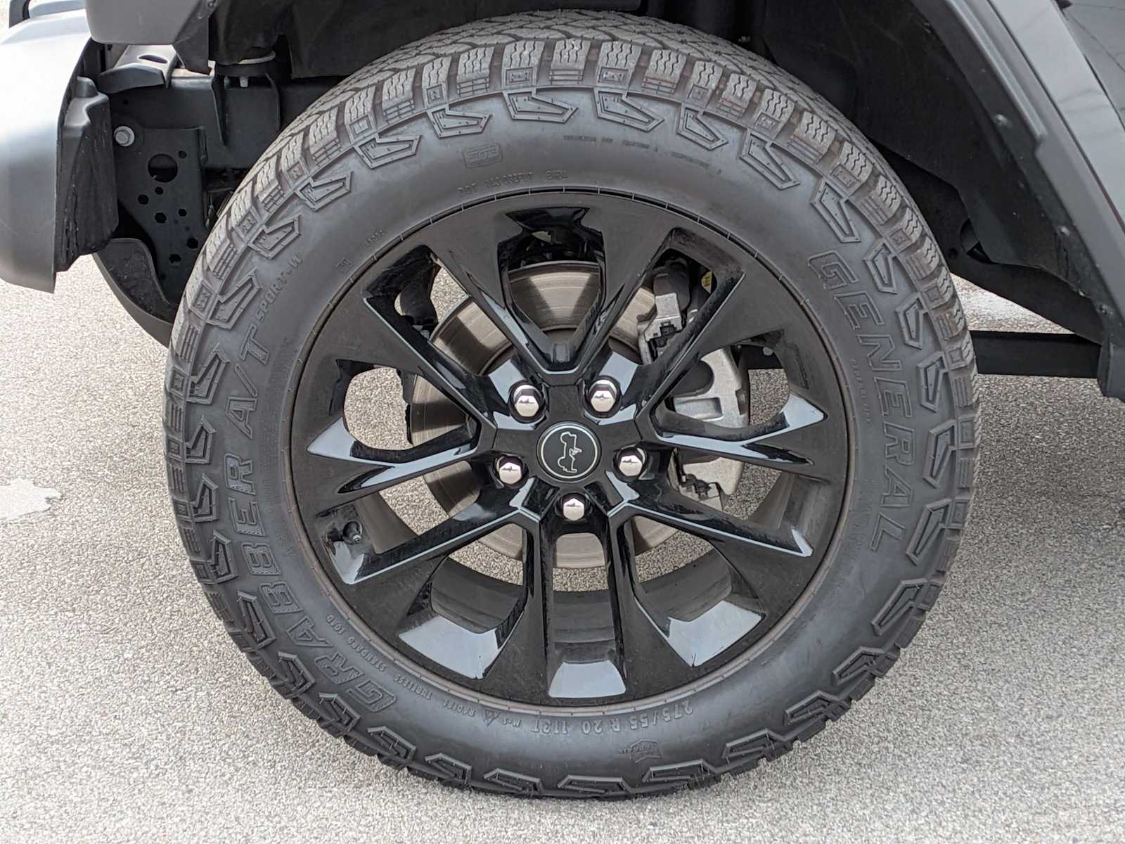 Thumbnail: 2024 Jeep Gladiator - 11