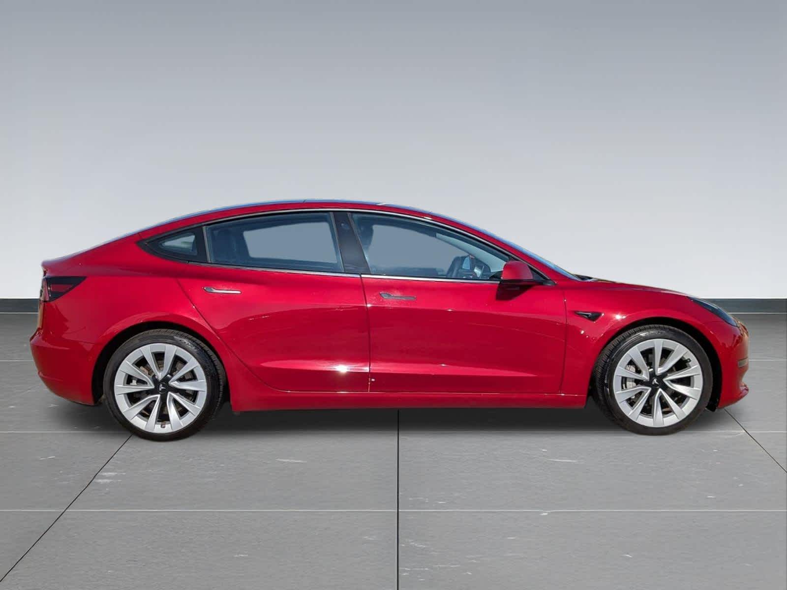 Thumbnail: 2022 Tesla Model 3 - 6
