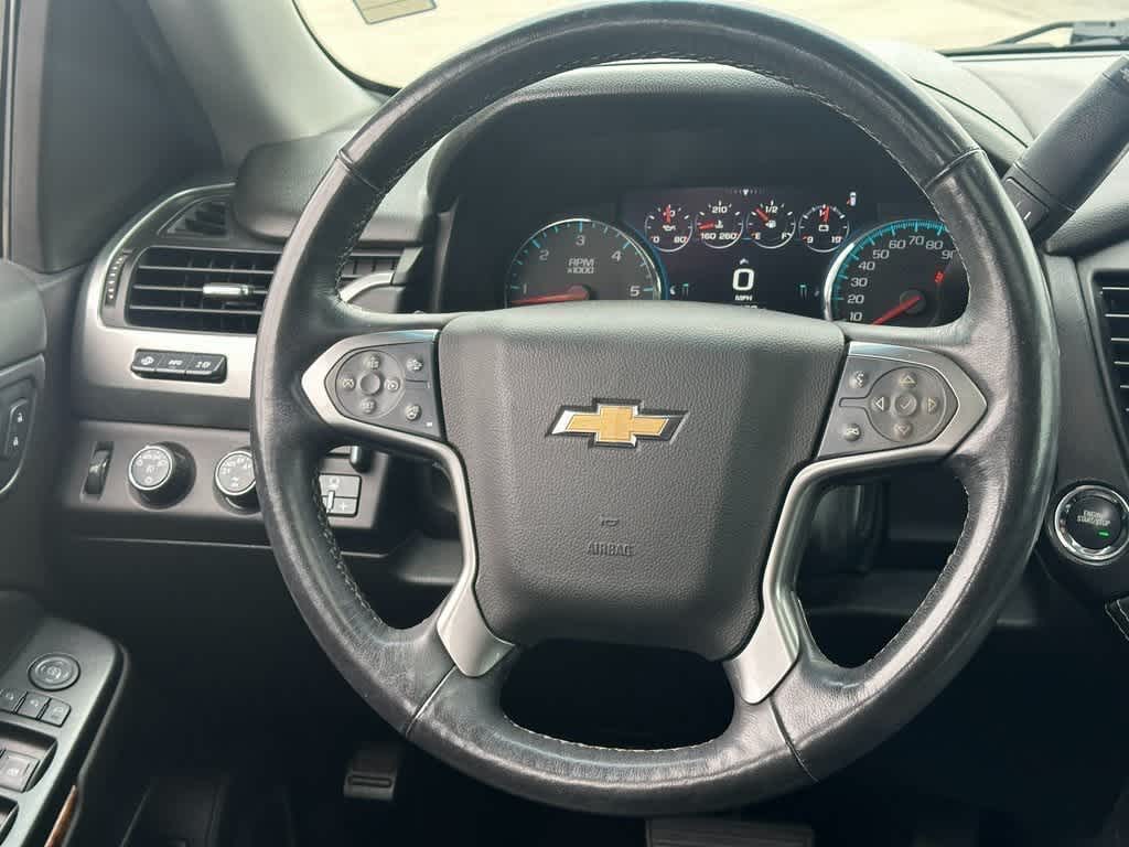 Thumbnail: 2016 Chevrolet Suburban - 16