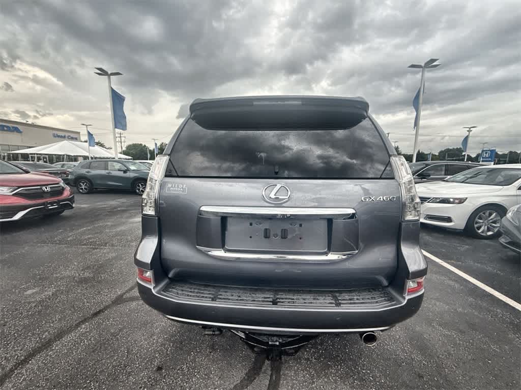 Thumbnail: 2016 Lexus GX - 11