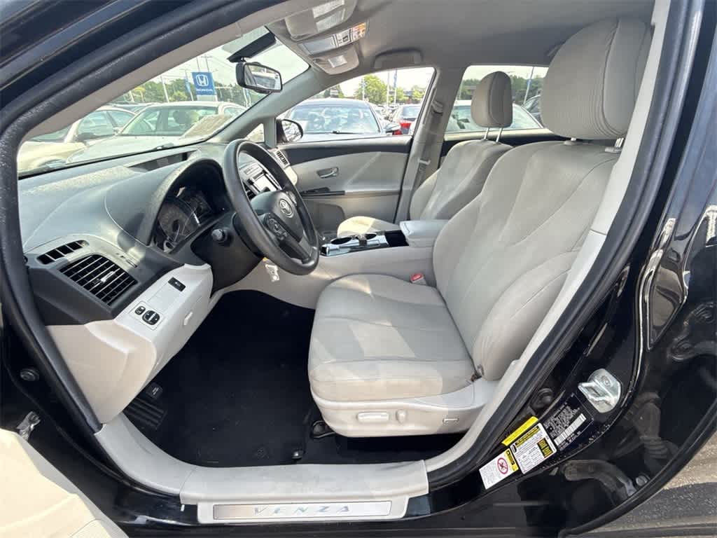 Thumbnail: 2013 Toyota Venza - 2