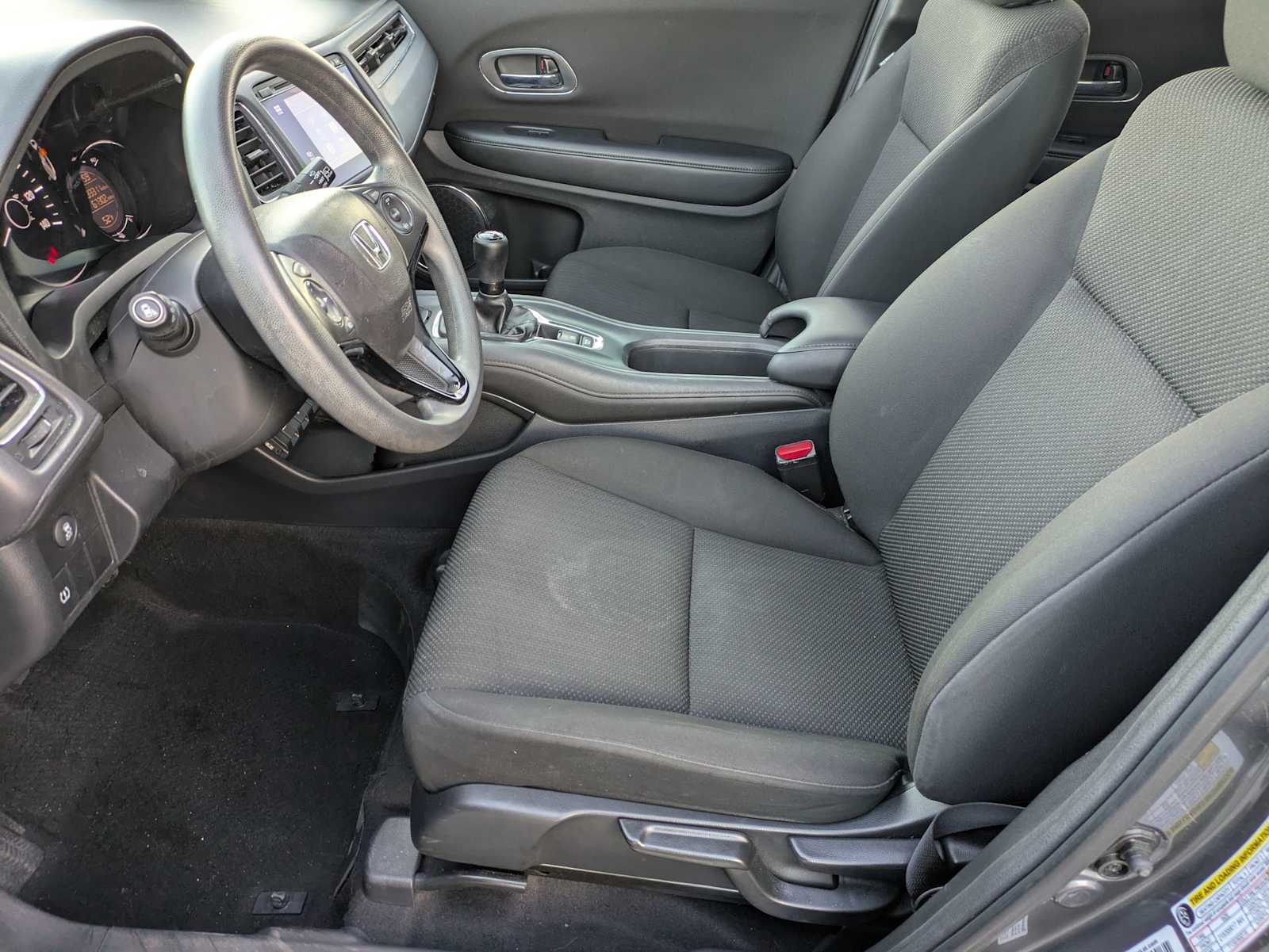 Thumbnail: 2017 Honda HR-V - 15