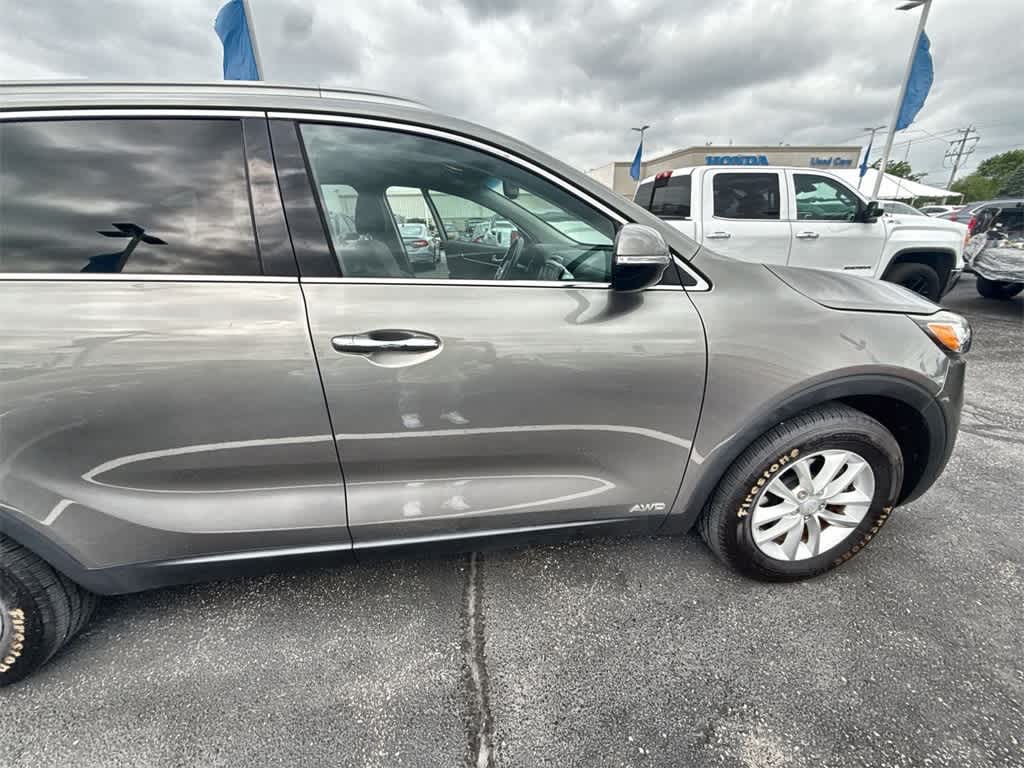 2016 Kia Sorento LX 8