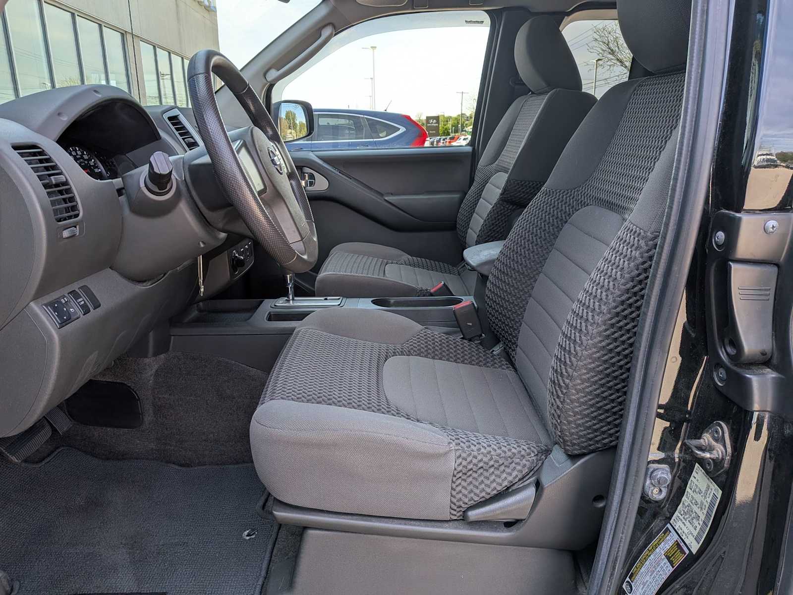 Thumbnail: 2011 Nissan Frontier - 14