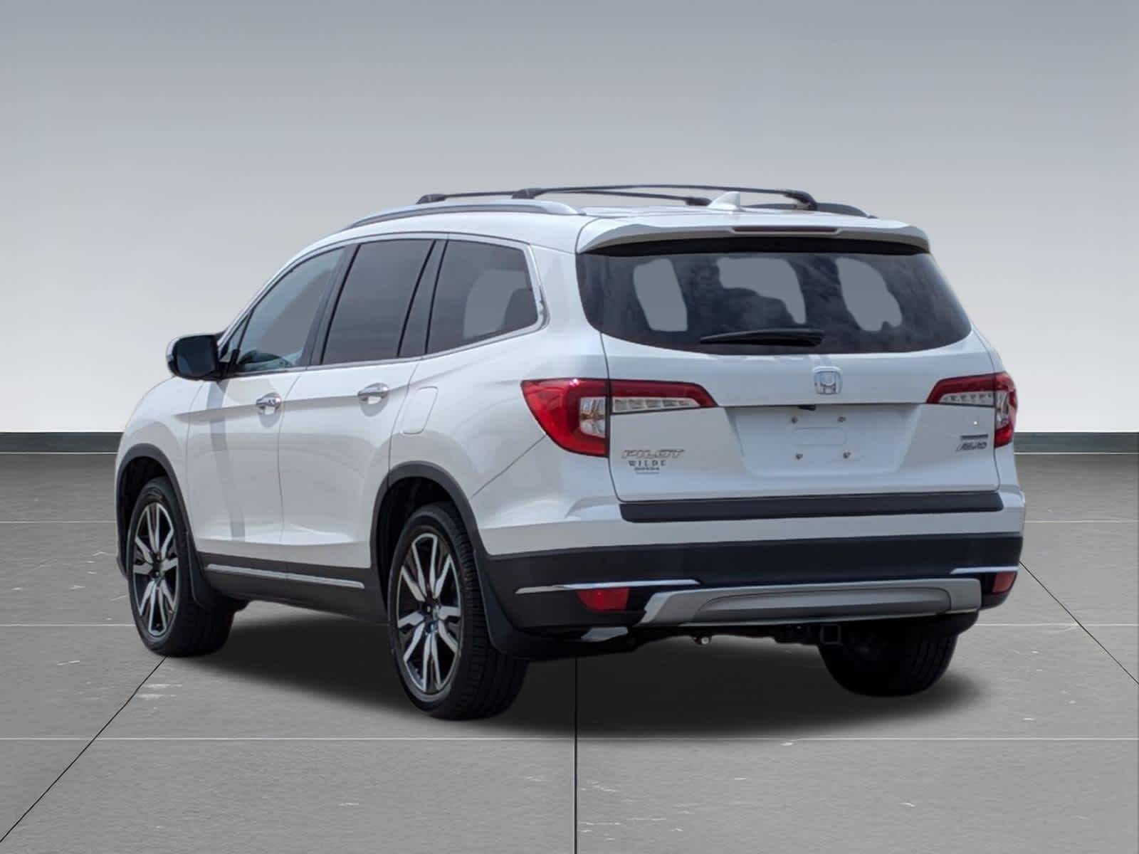 Thumbnail: 2019 Honda Pilot - 3