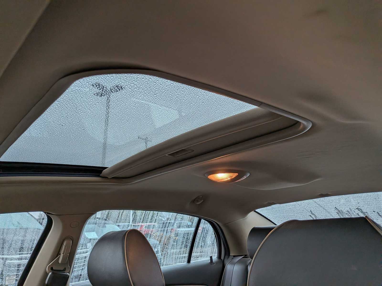 Thumbnail: 2012 Chevrolet Malibu - 19