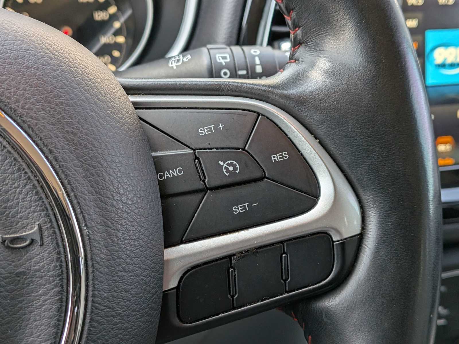 Thumbnail: 2018 Jeep Compass - 26