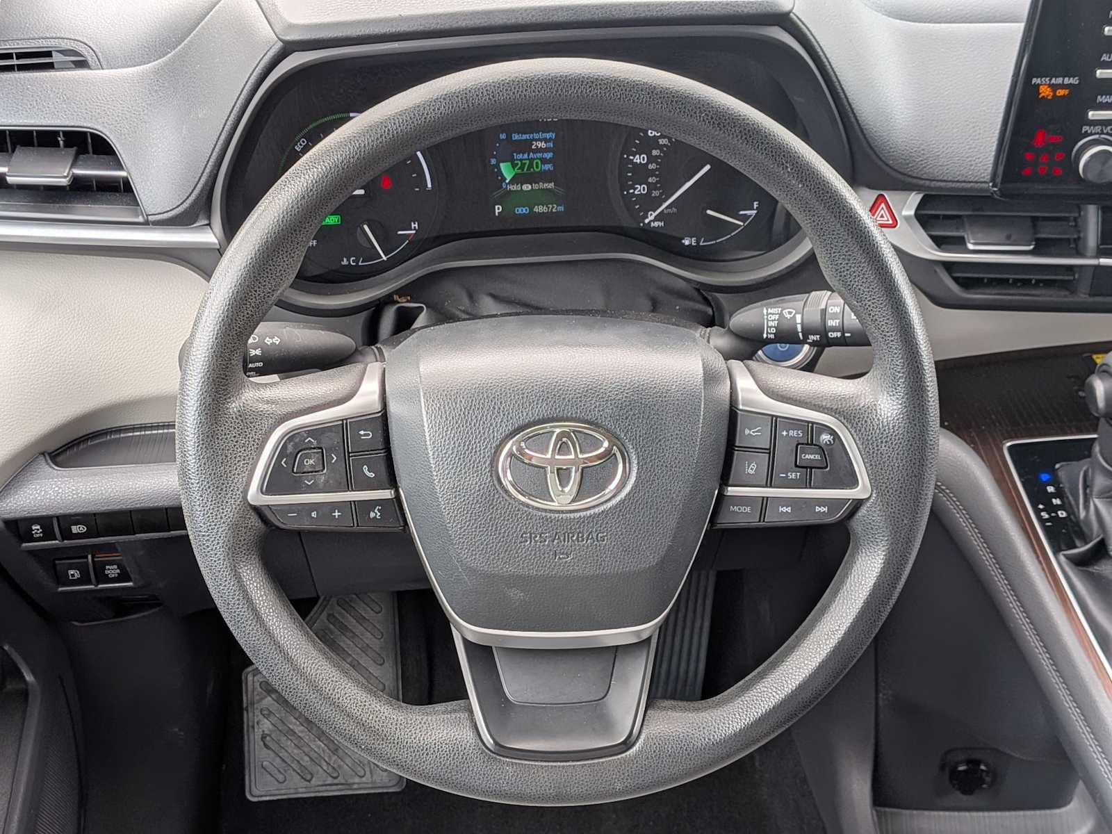 Thumbnail: 2021 Toyota Sienna - 21