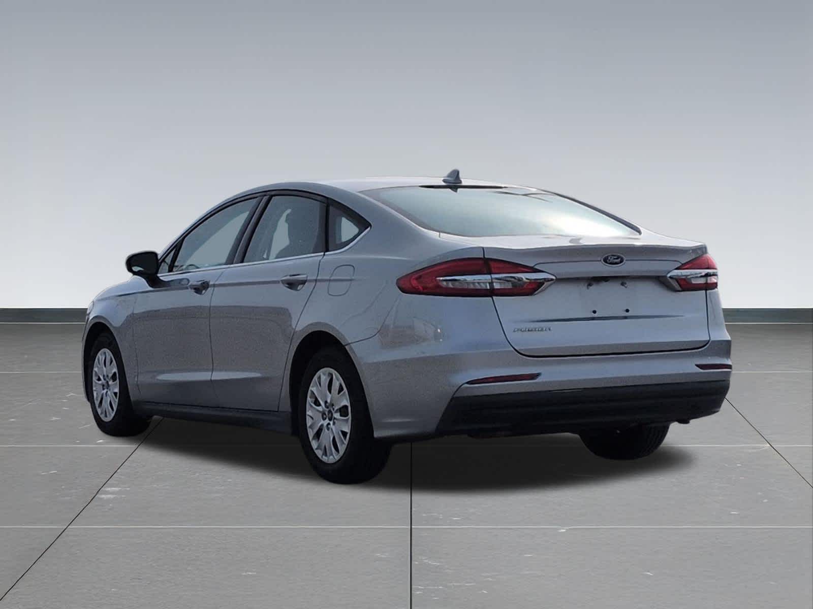 Thumbnail: 2020 Ford Fusion - 4