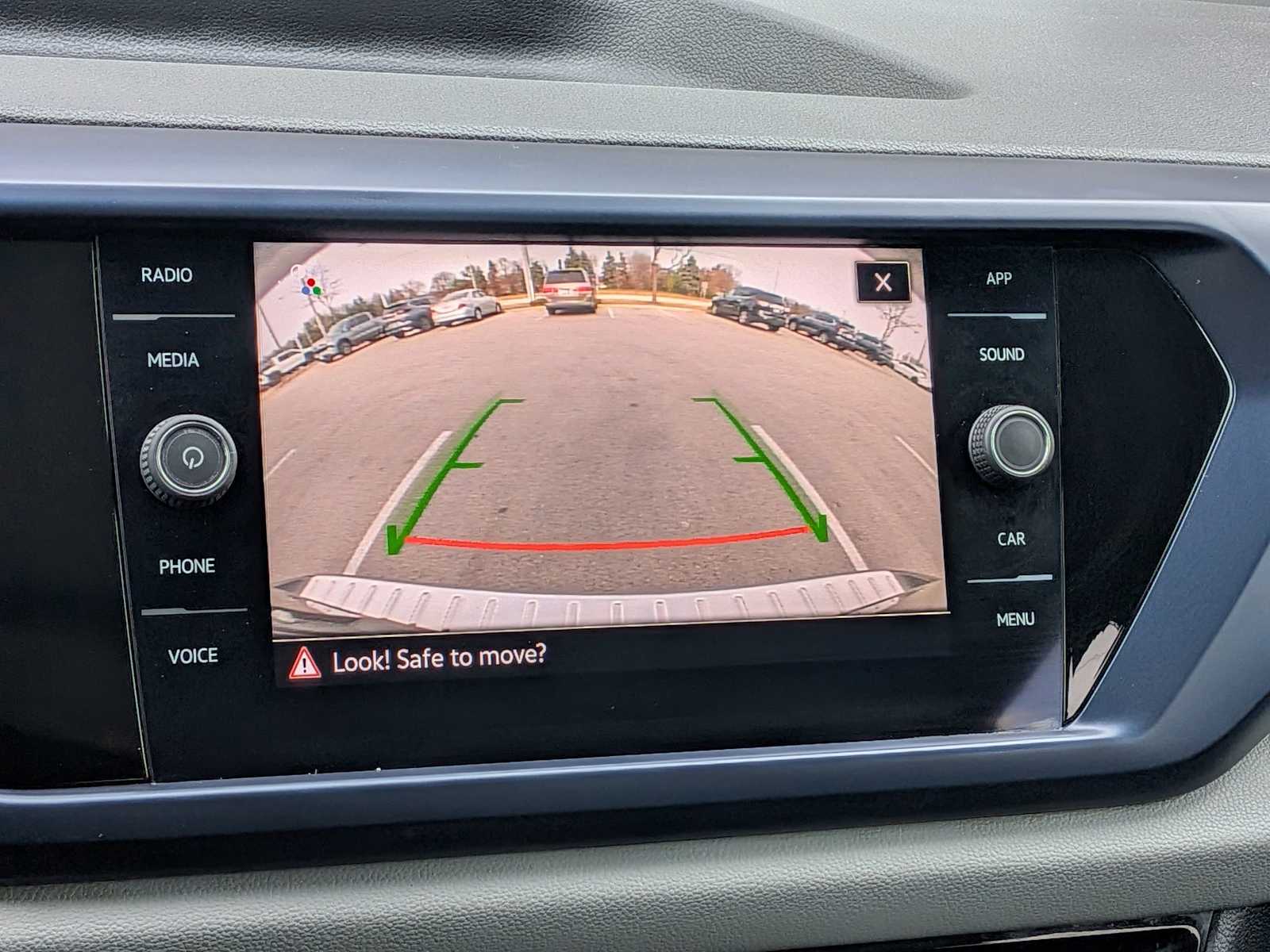 Thumbnail: 2022 Volkswagen Taos - 29