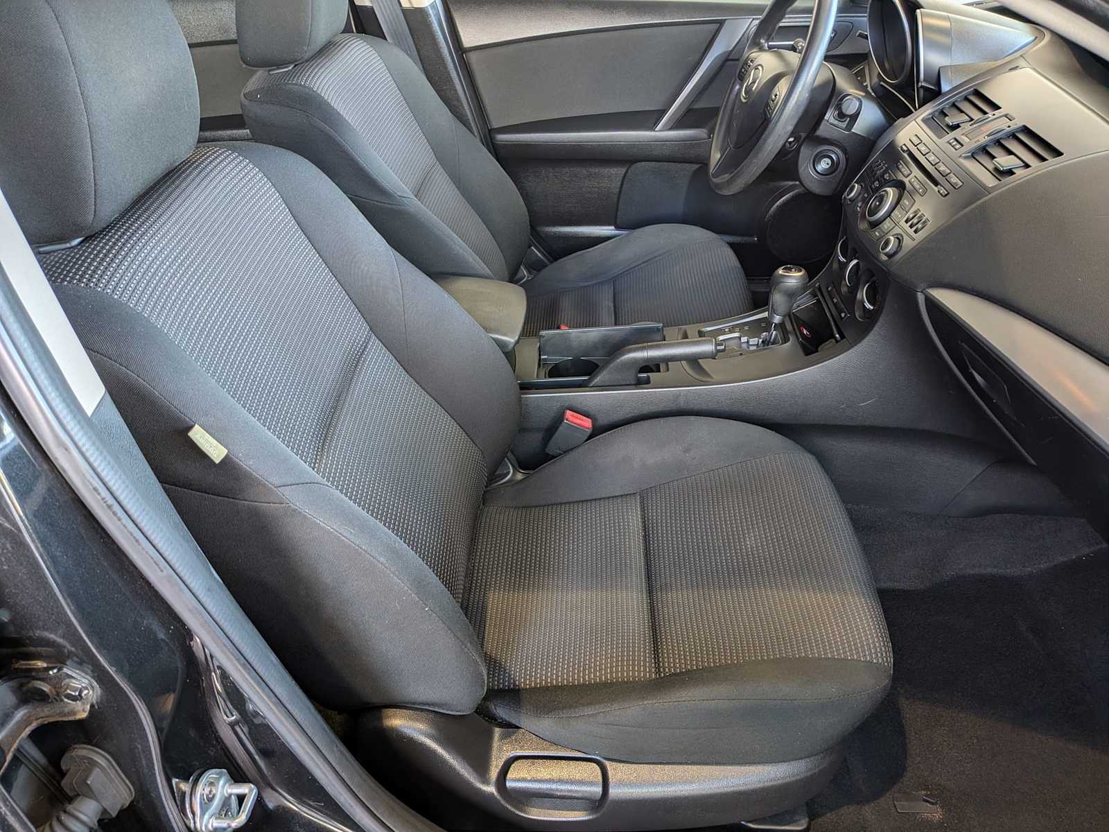 Thumbnail: 2013 Mazda Mazda3 - 19