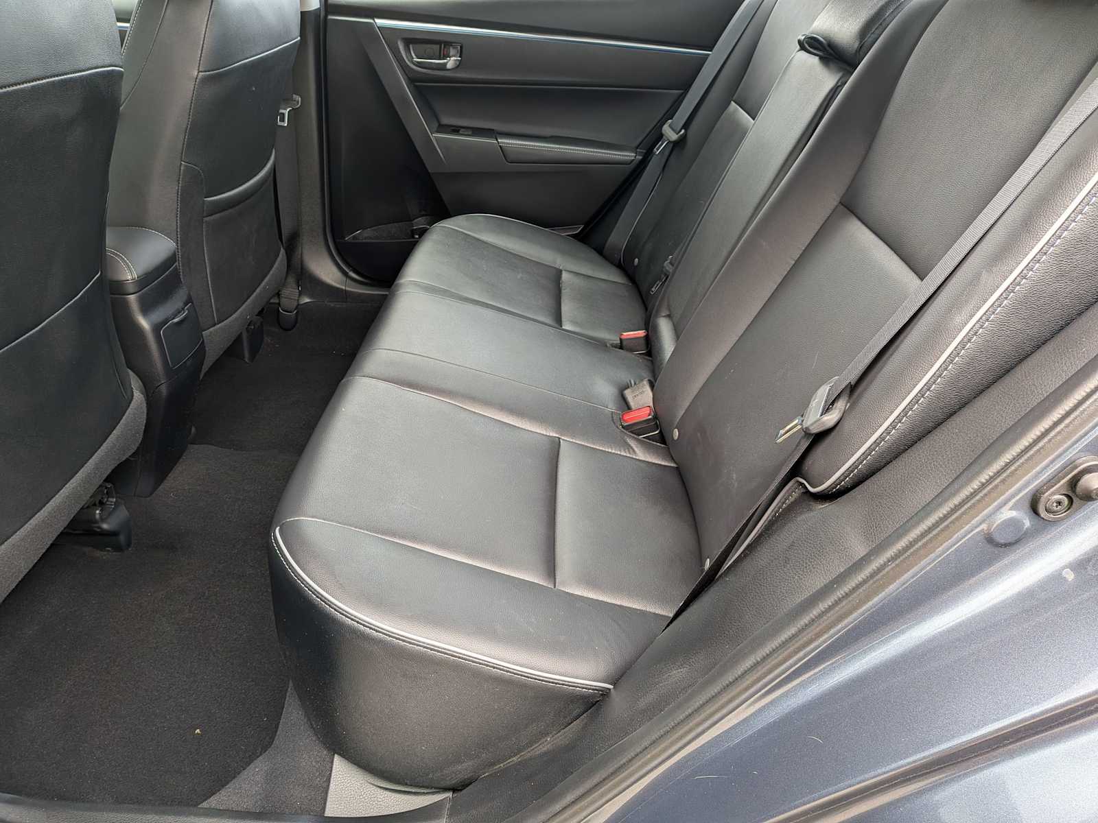 Thumbnail: 2016 Toyota Corolla - 18