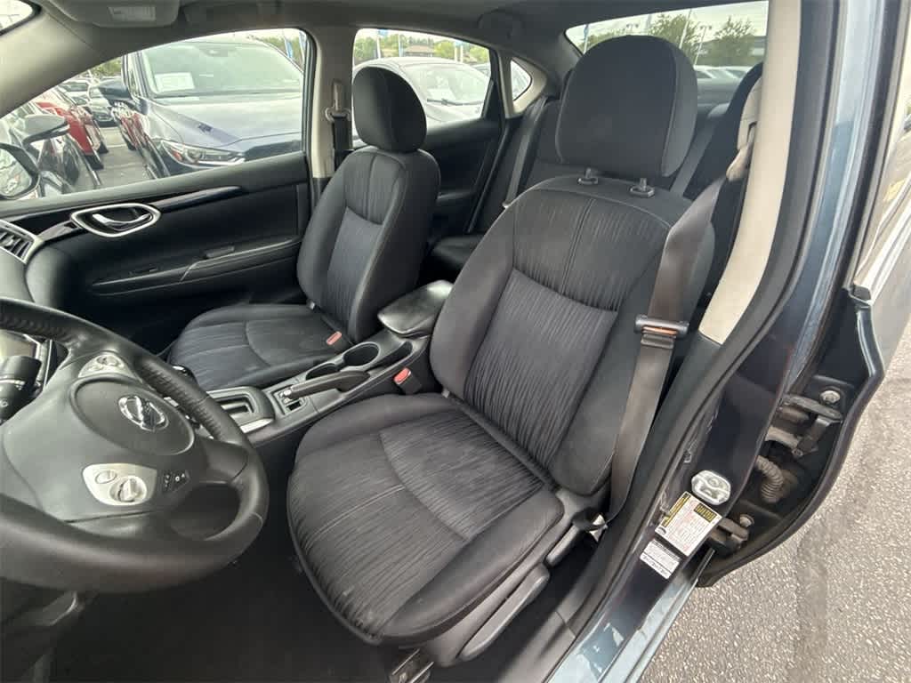 2016 Nissan Sentra SV 14