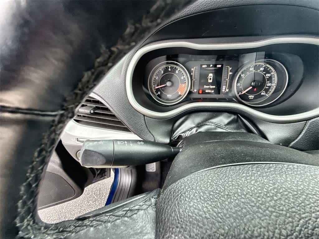 Thumbnail: 2014 Jeep Cherokee - 25