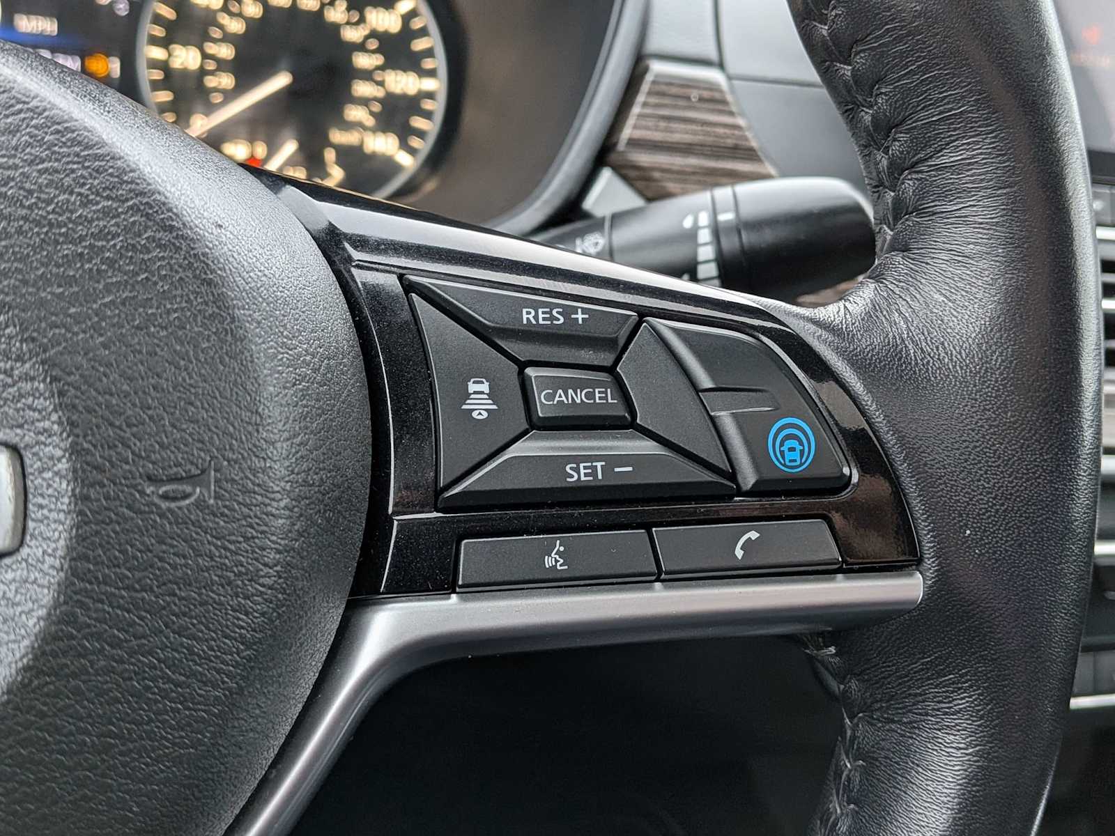 Thumbnail: 2019 Nissan Altima - 25