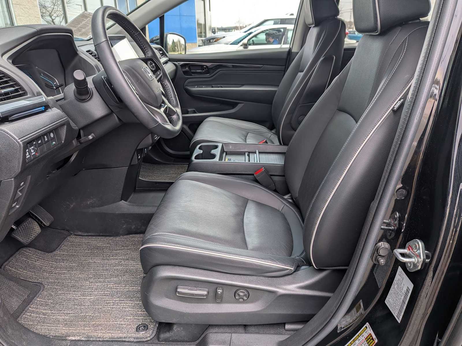 Thumbnail: 2023 Honda Odyssey - 15