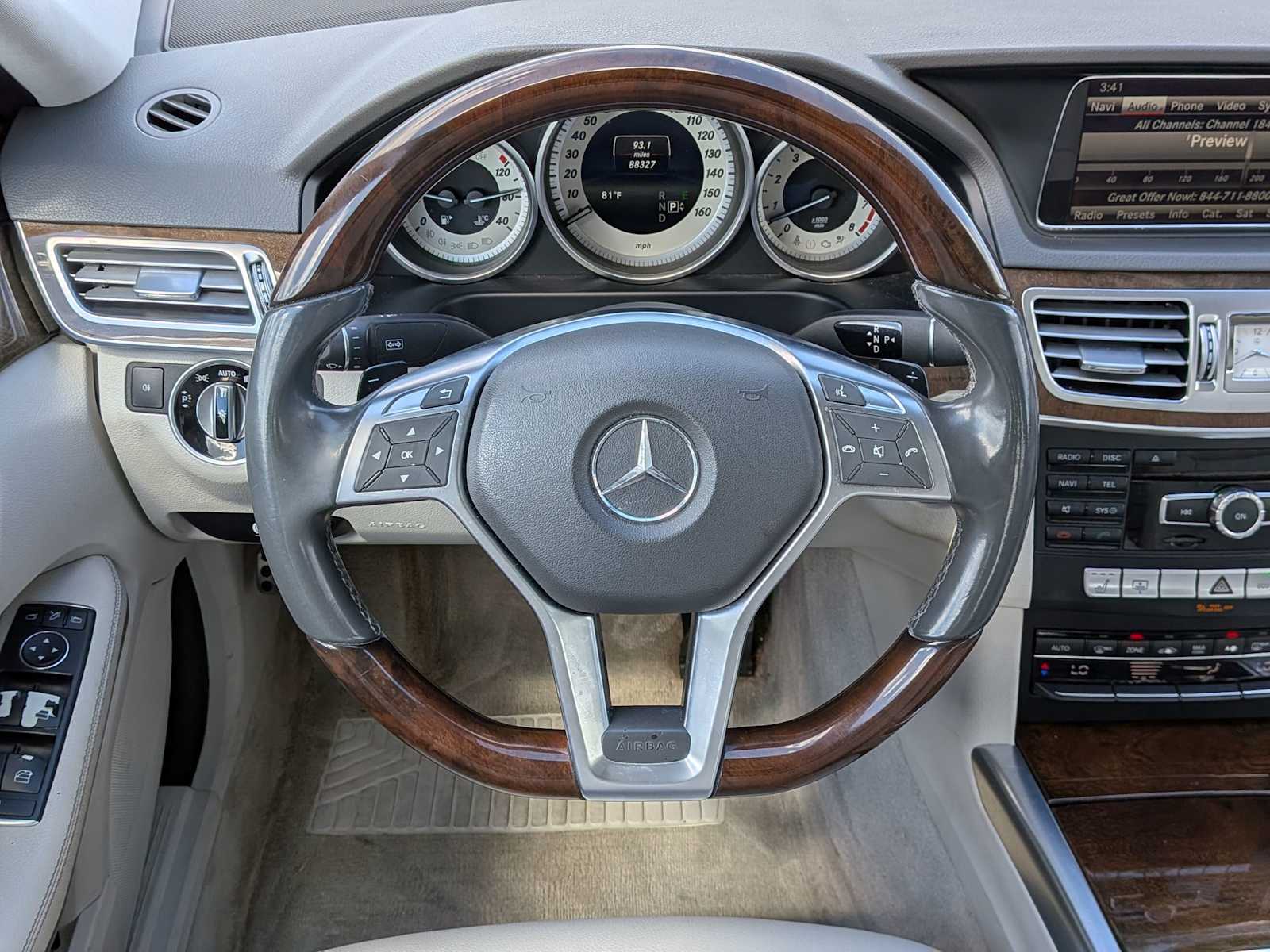 Thumbnail: 2015 Mercedes-Benz E-Class - 21