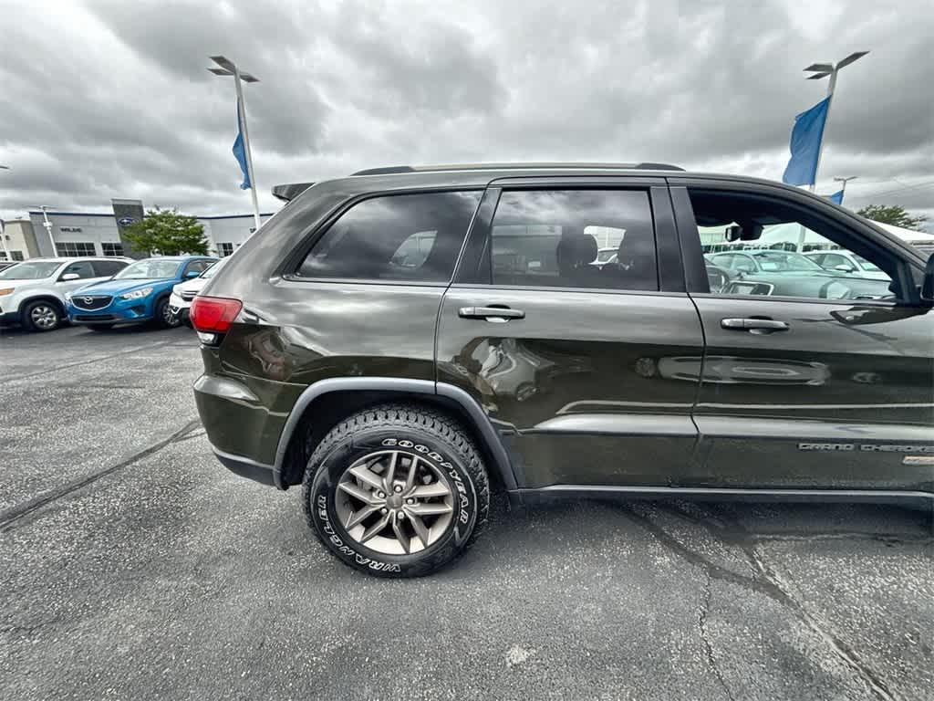 Thumbnail: 2016 Jeep Grand Cherokee - 6