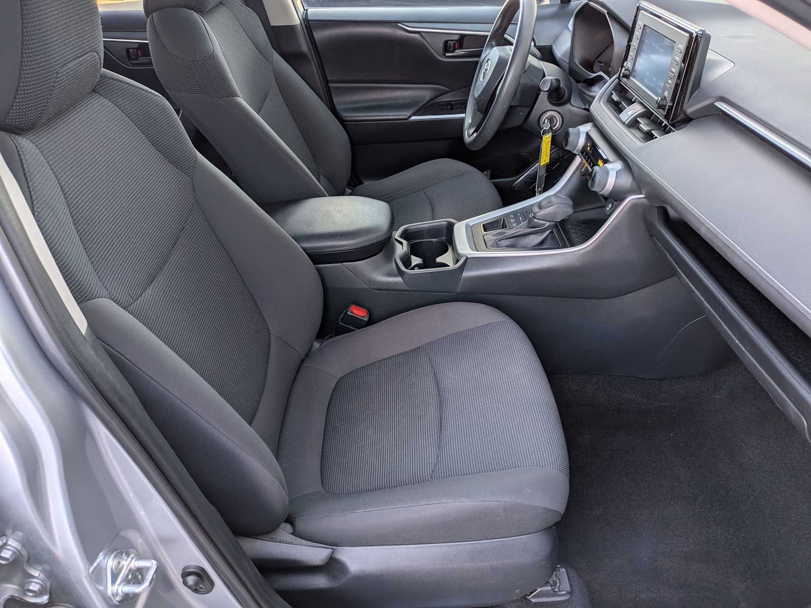 Thumbnail: 2019 Toyota RAV4 - 19