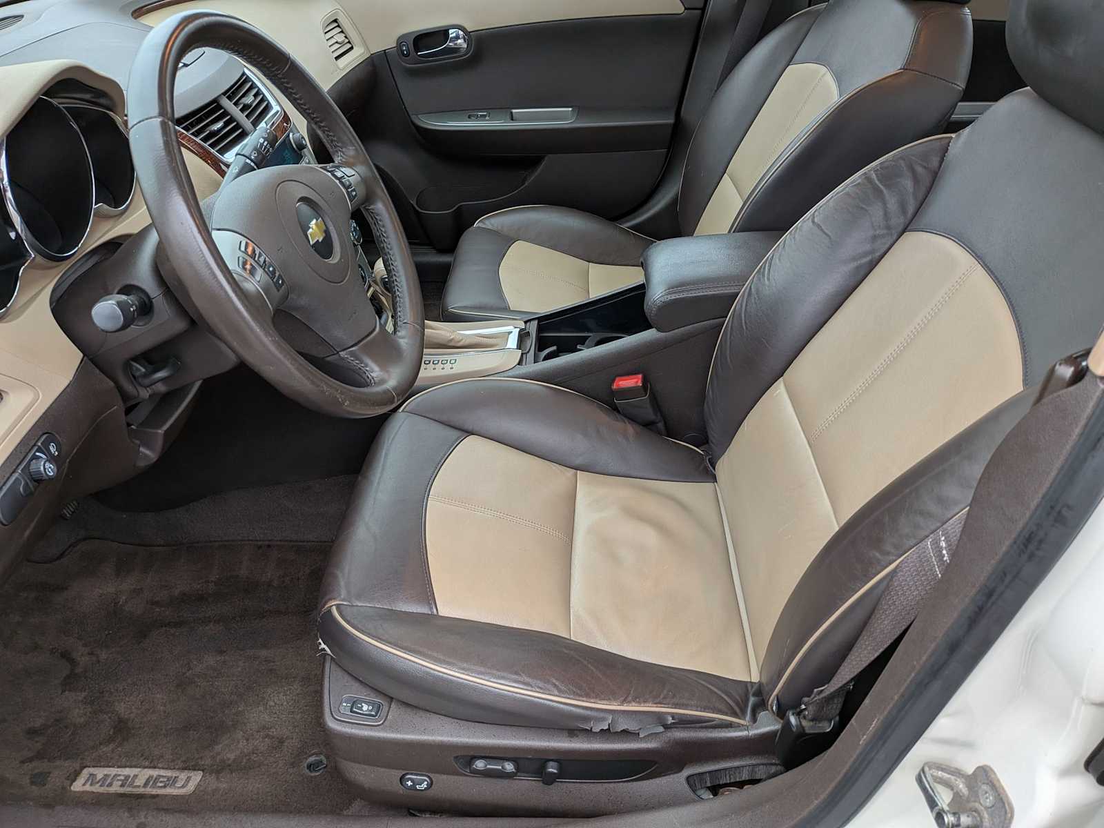 Thumbnail: 2012 Chevrolet Malibu - 15