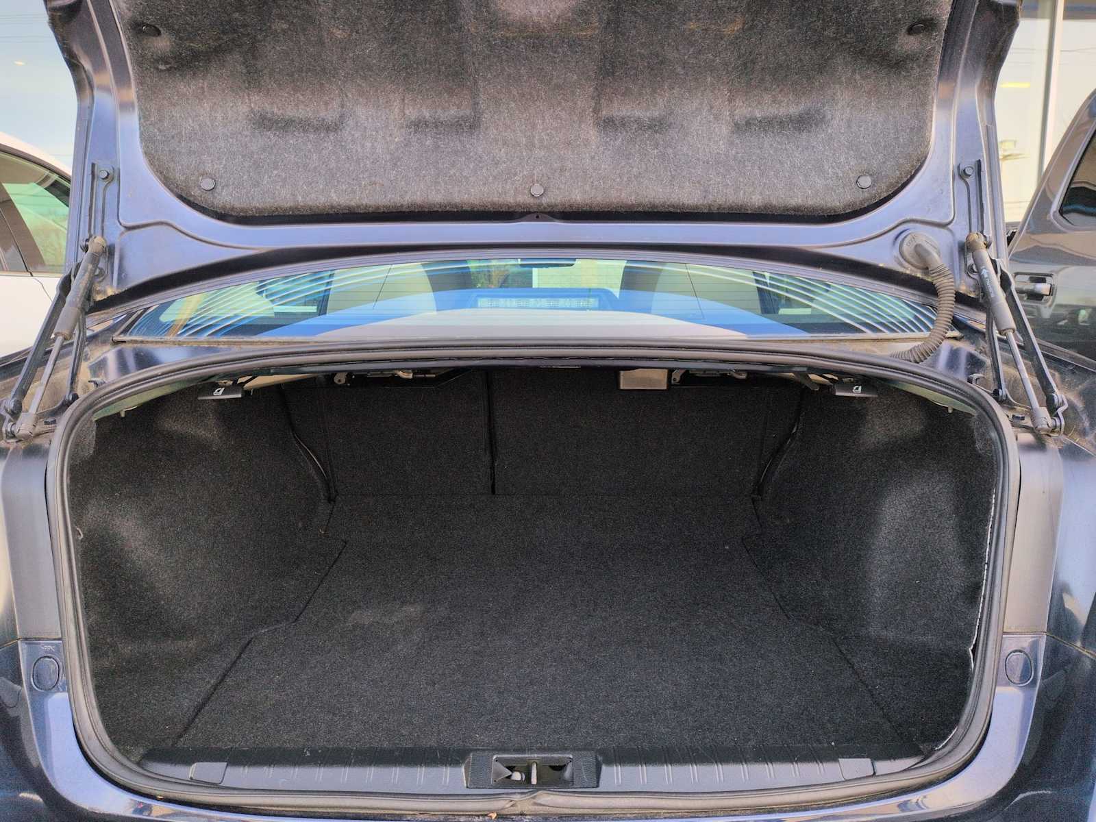 Thumbnail: 2018 Subaru Legacy - 28