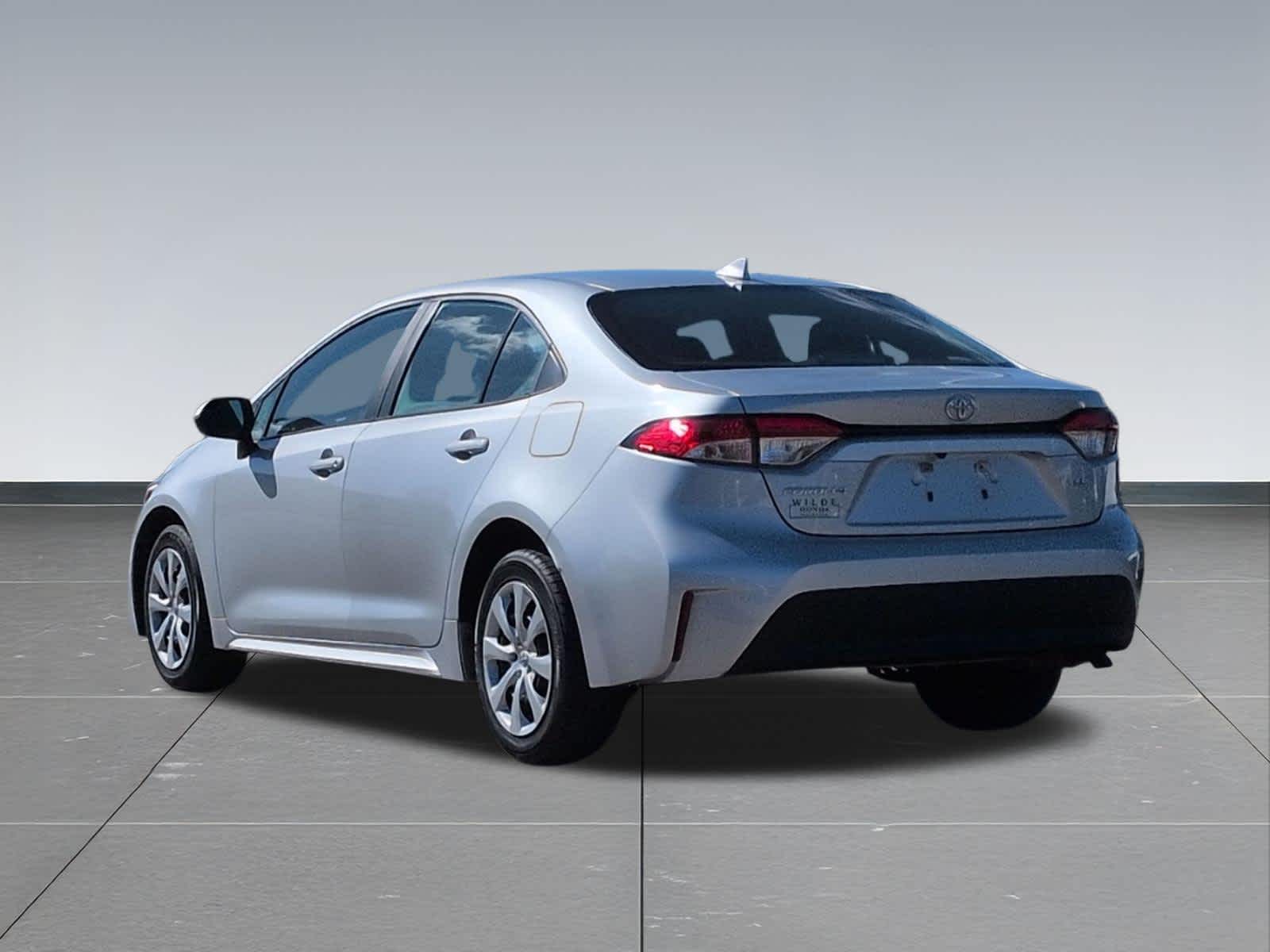 Thumbnail: 2023 Toyota Corolla - 4