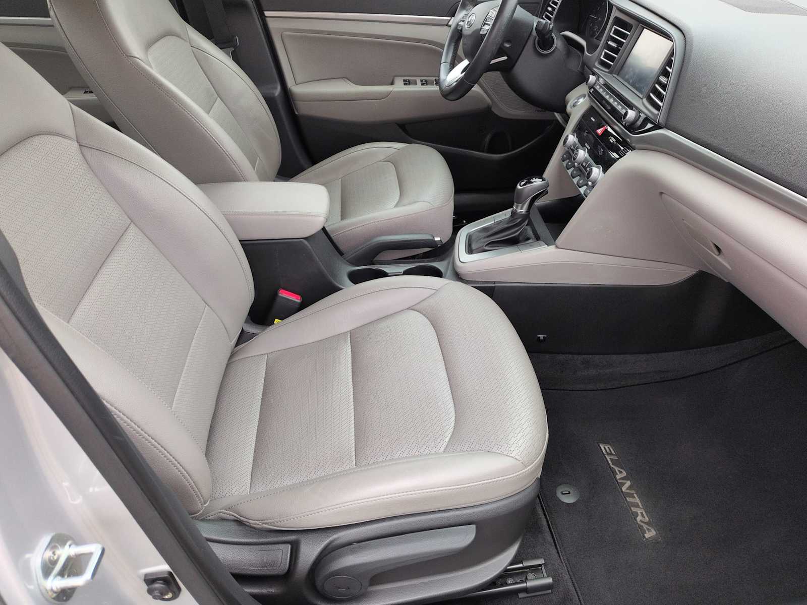 Thumbnail: 2019 Hyundai Elantra - 22