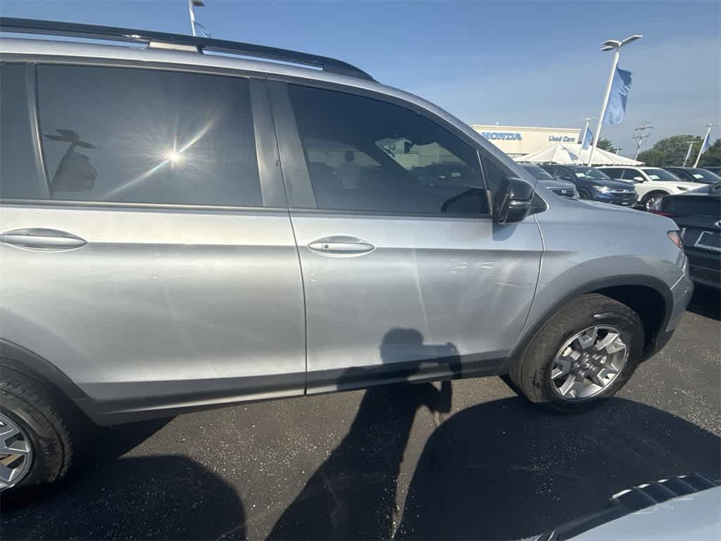Thumbnail: 2023 Honda Passport - 8