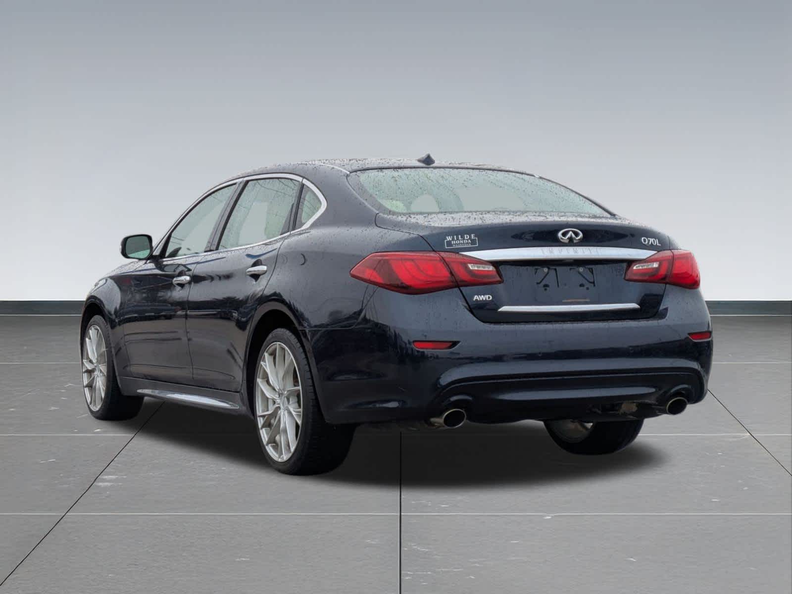 Thumbnail: 2016 INFINITI Q70 - 4