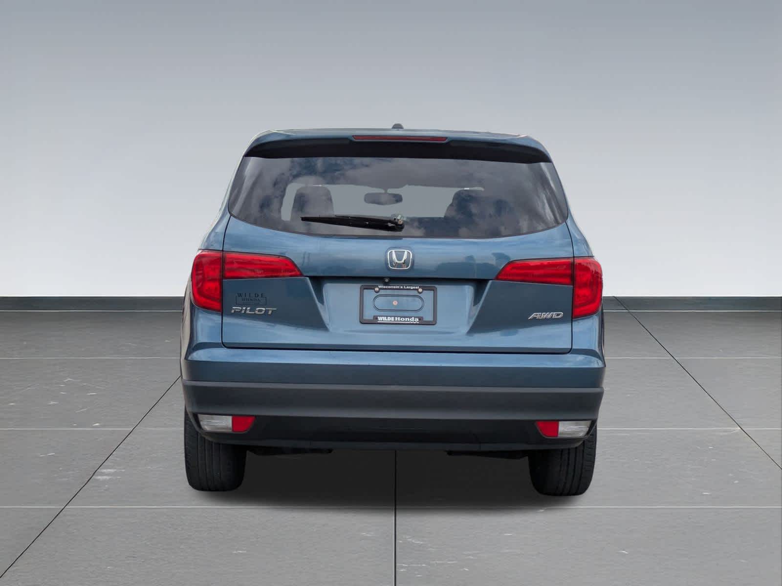 Thumbnail: 2017 Honda Pilot - 5