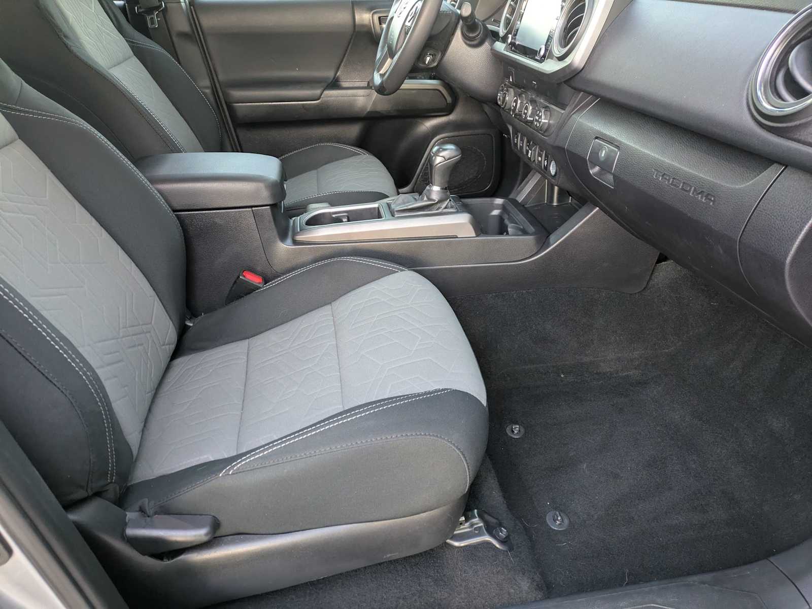 Thumbnail: 2020 Toyota Tacoma - 20