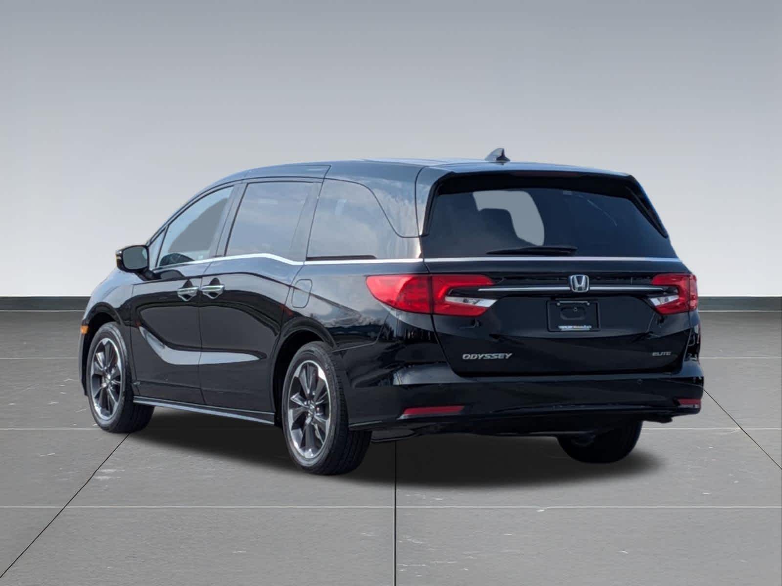 Thumbnail: 2023 Honda Odyssey - 3