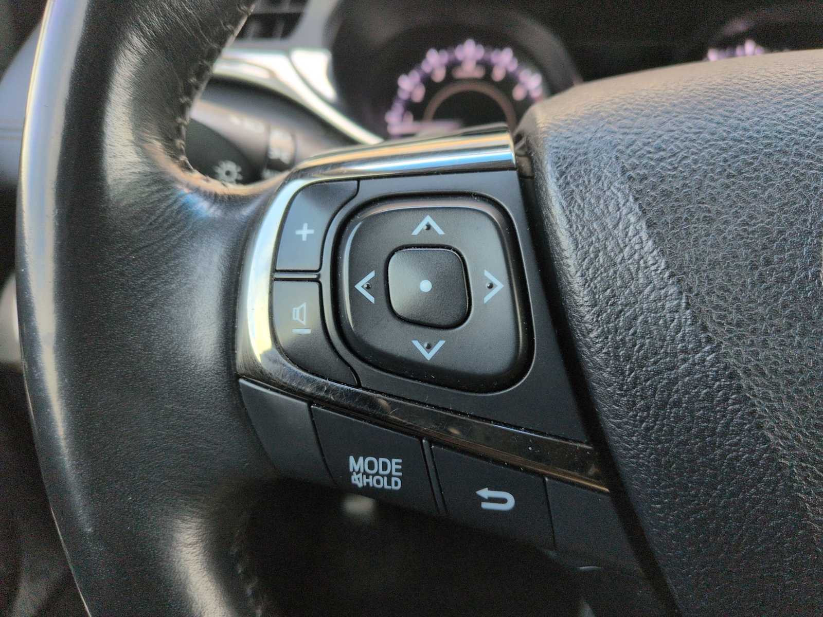 Thumbnail: 2014 Toyota Avalon - 24